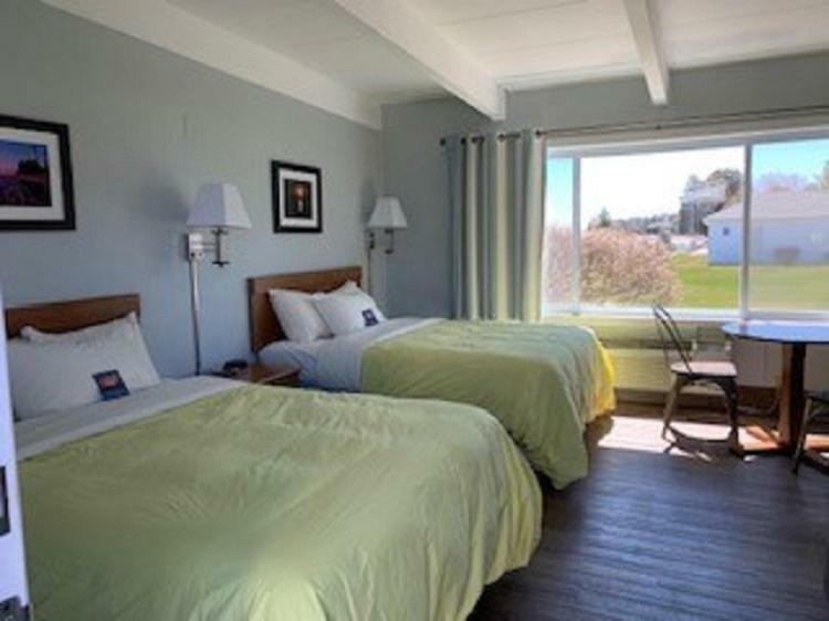 Beachfront Inn Baileys Harbor Eksteriør bilde